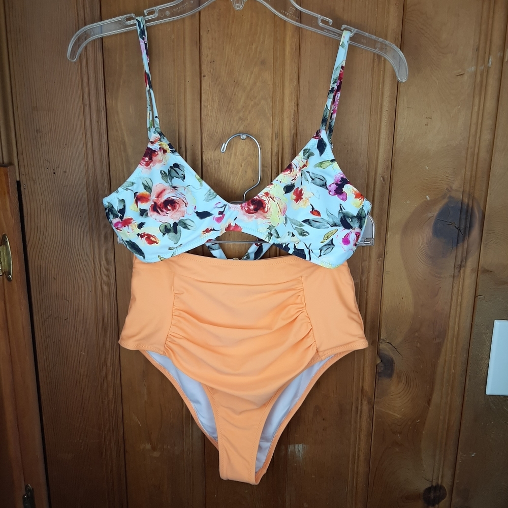 Cupshe Floral & Peach Two-Piece Bikini Set